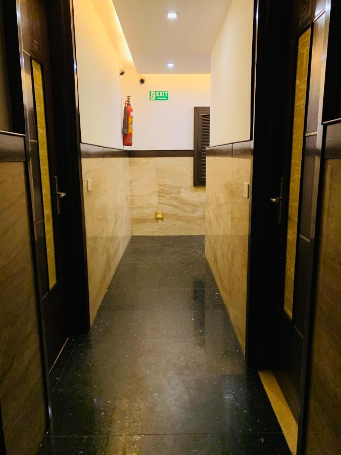 Metropolis Tourist Paharganj Hotel New Delhi