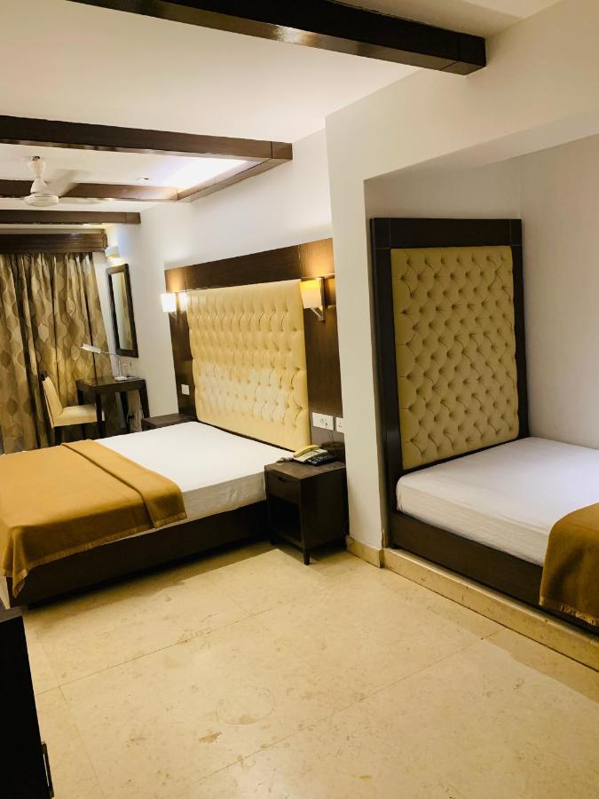 Hotel Metropolis Tourist Paharganj New Delhi