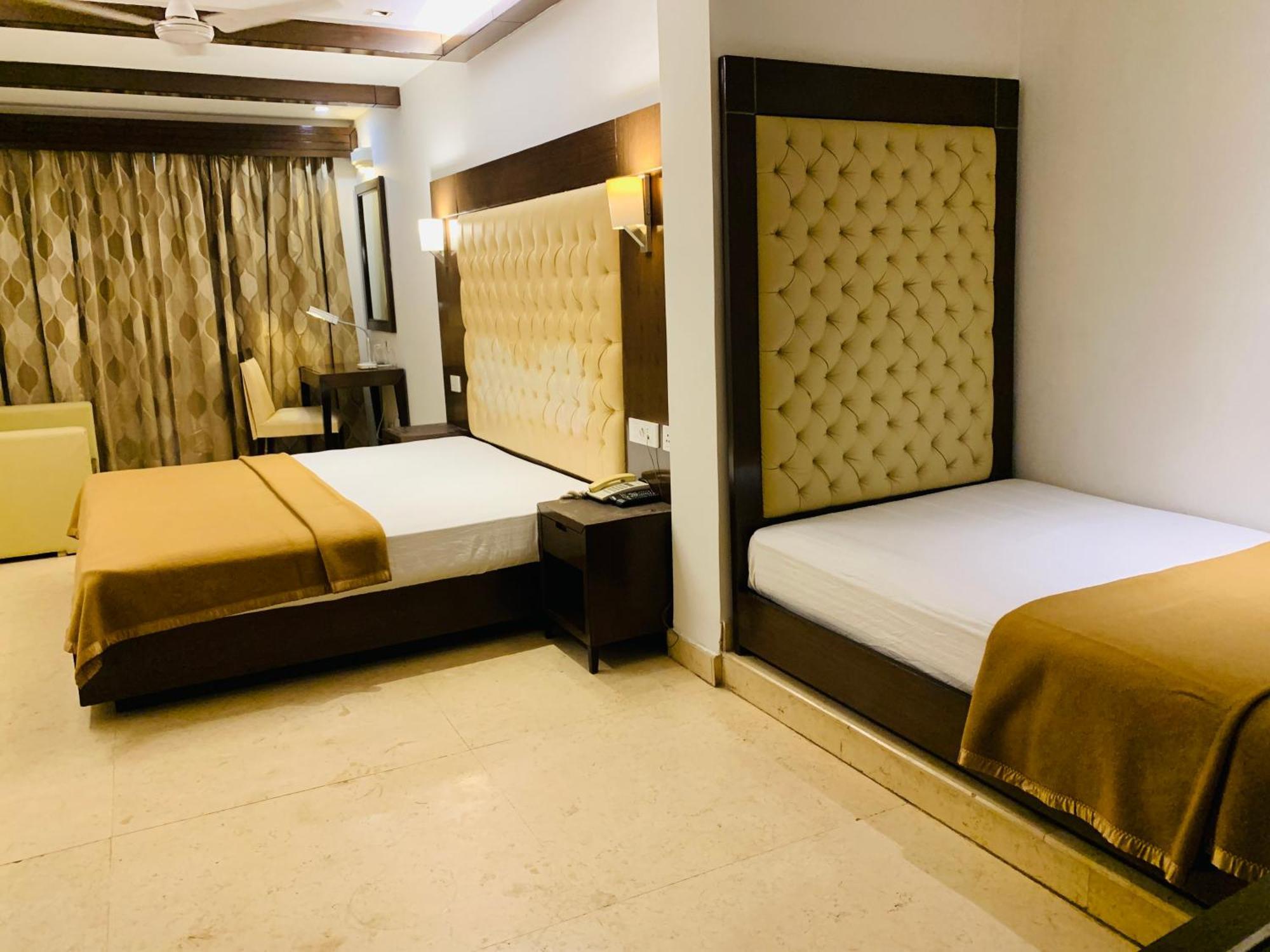 Hotel Metropolis Tourist Paharganj New Delhi