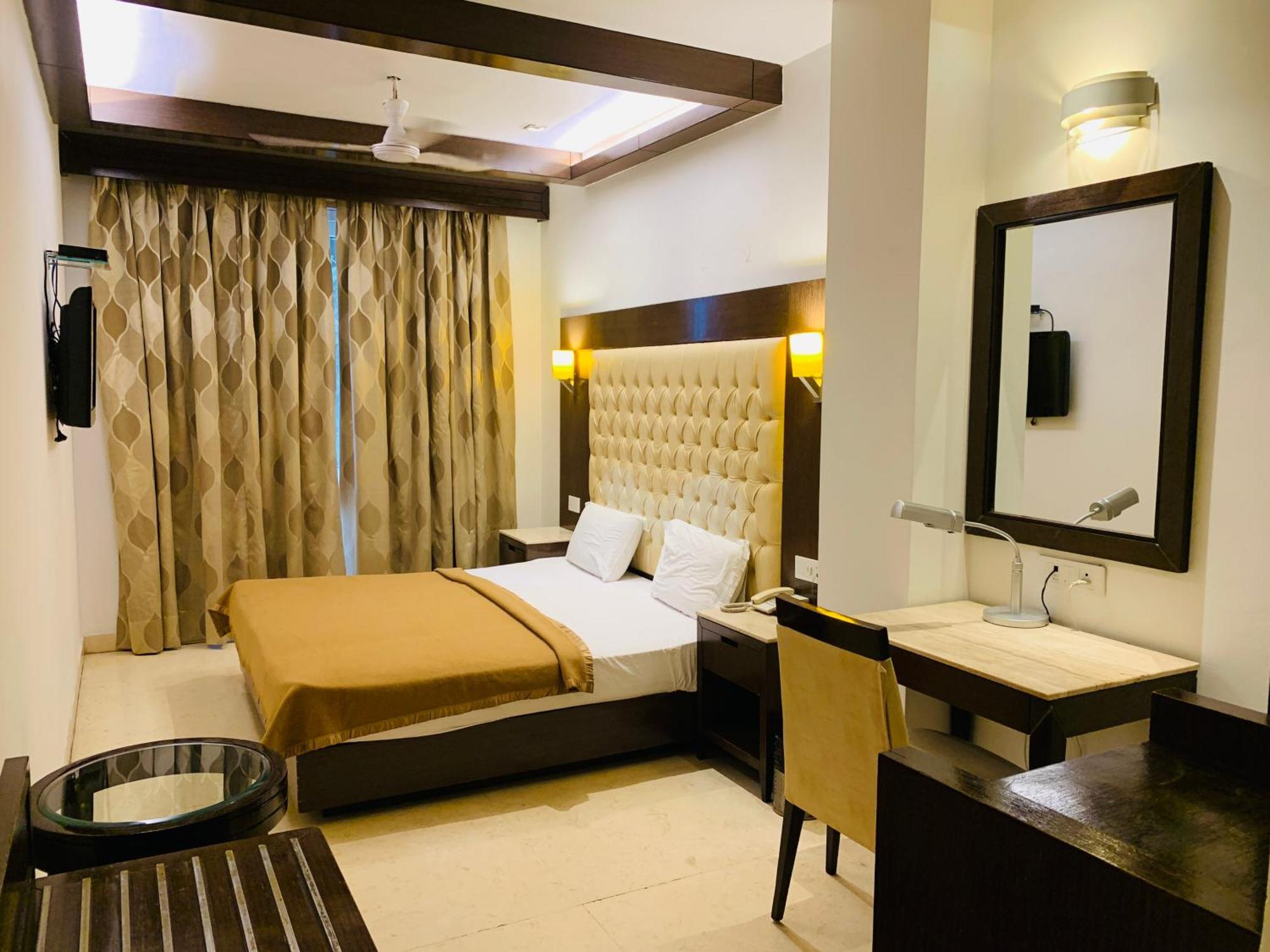 Hotel Metropolis Tourist Paharganj New Delhi