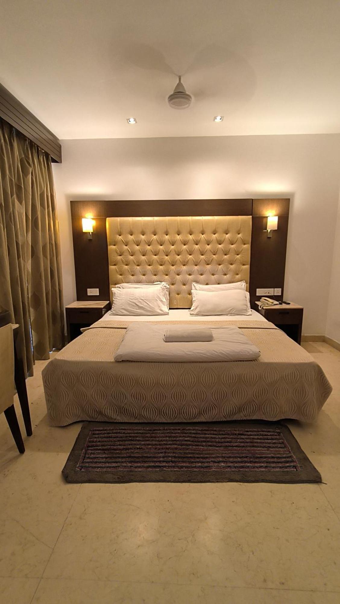 Hotel Metropolis Tourist Paharganj New Delhi
